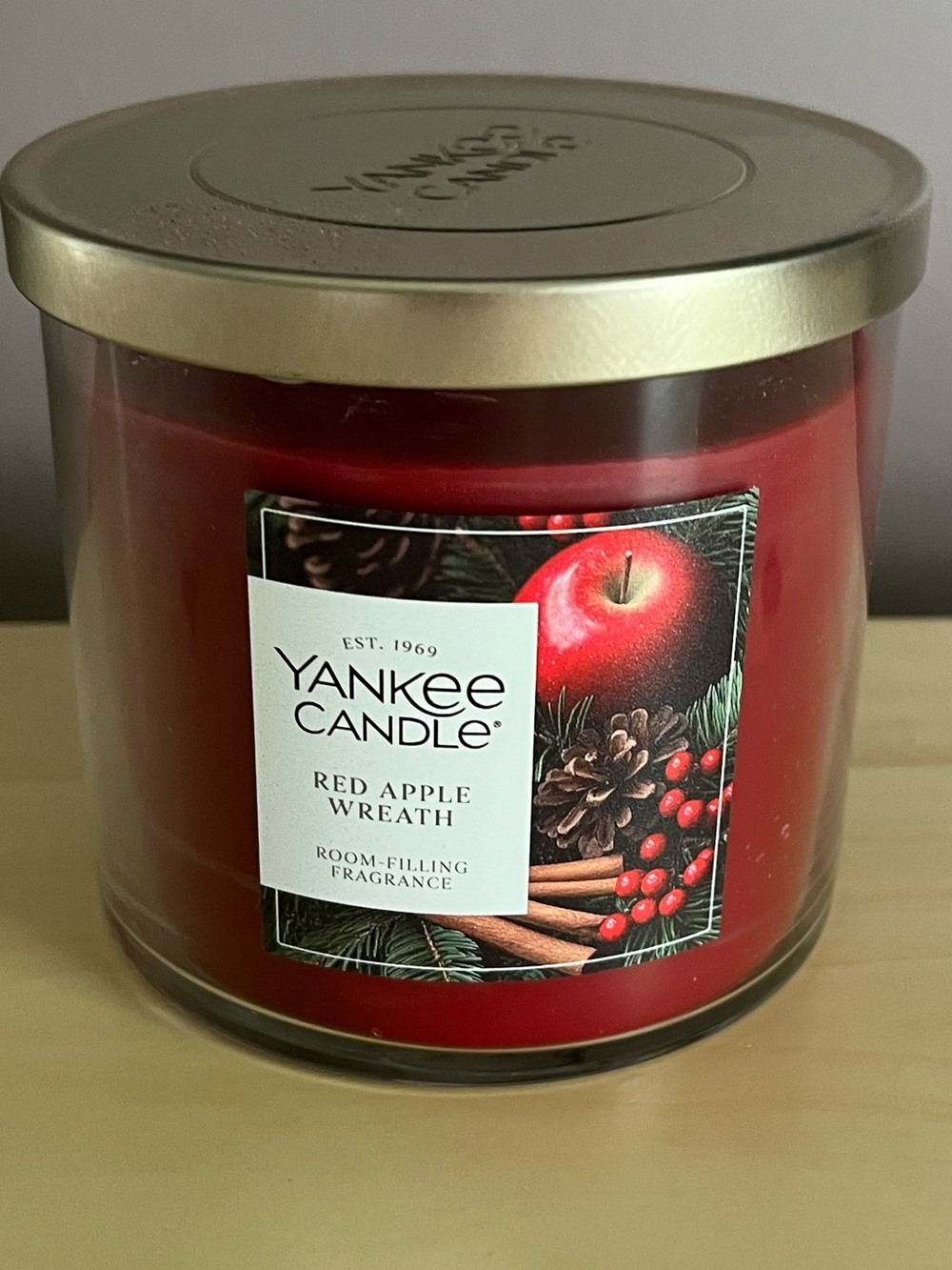 New Yankee Candle Red Apple Wreath Three Wick 14.5 Oz. Candle